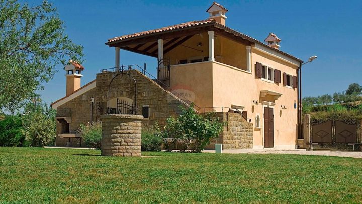 Dom na predaj 1388 m² – Momjan