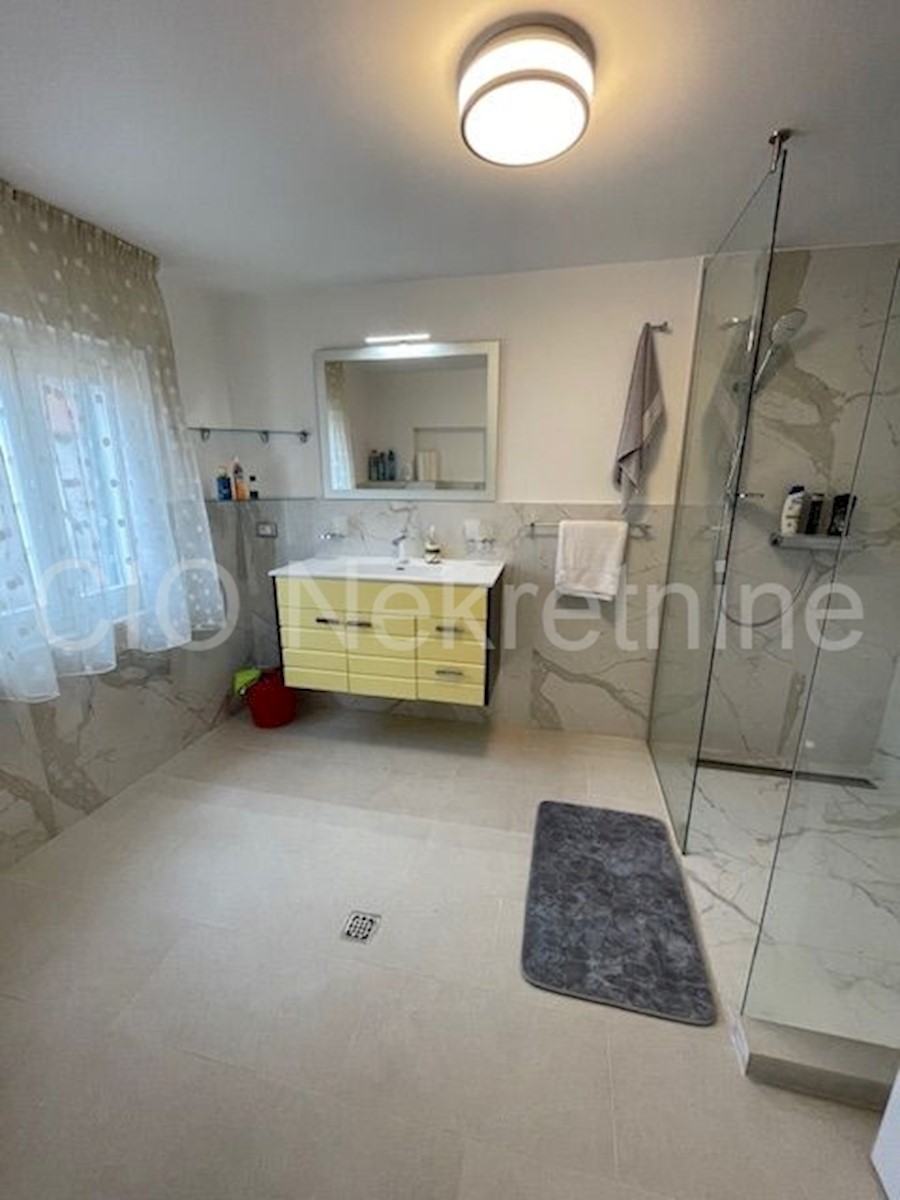 Flat For sale - SPLITSKO-DALMATINSKA SPLIT