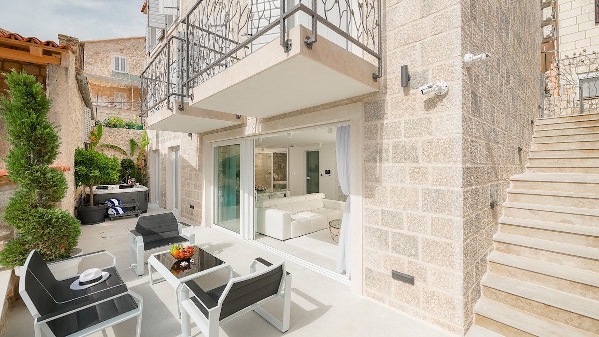 House For sale - SPLITSKO-DALMATINSKA HVAR