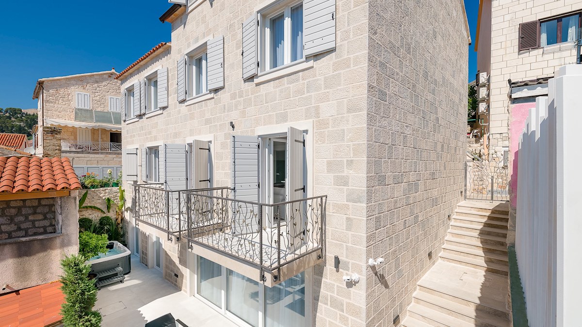 Haus Zu verkaufen - SPLITSKO-DALMATINSKA HVAR