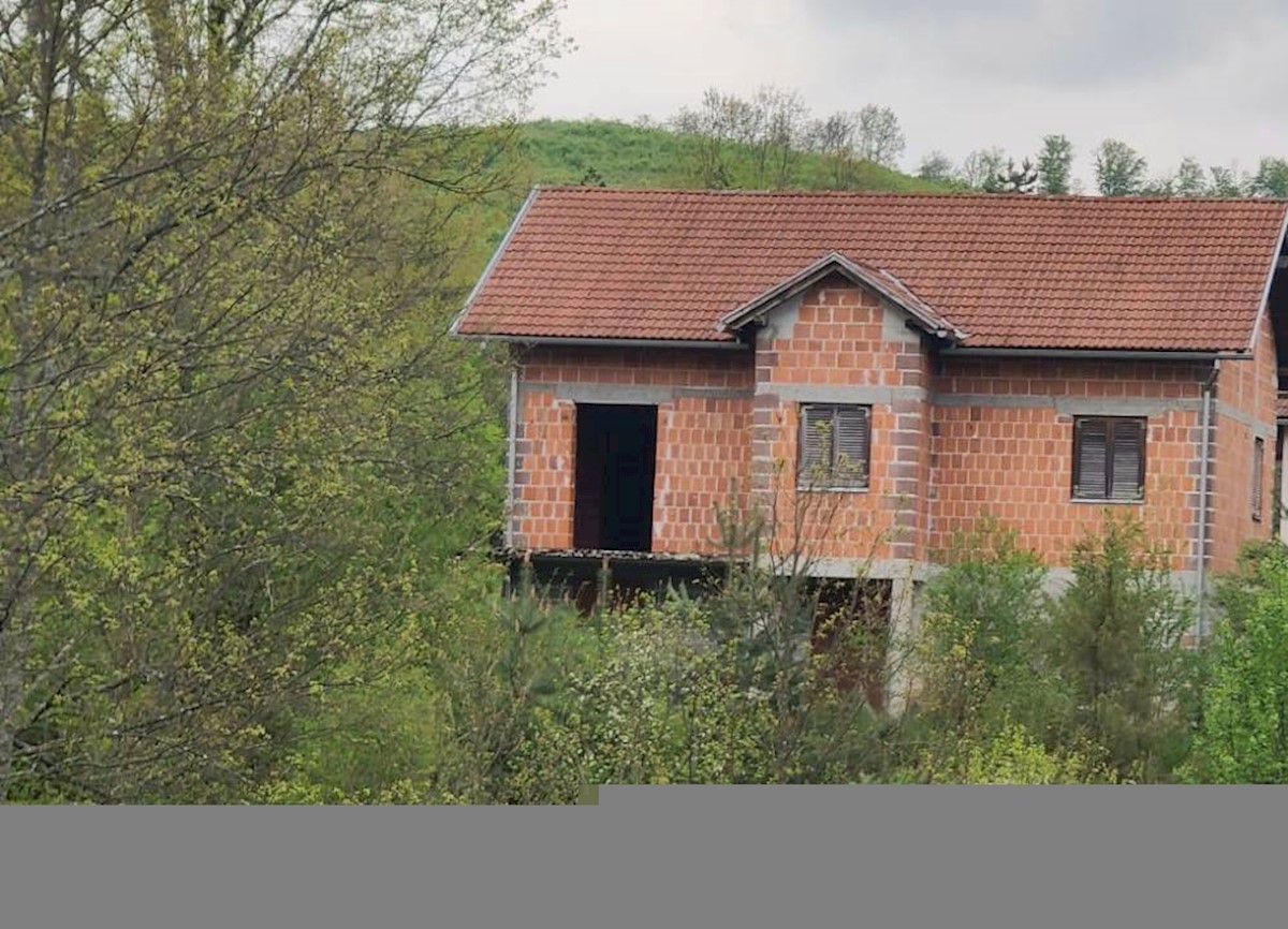 Dom Na predaj - KARLOVAČKA SLUNJ