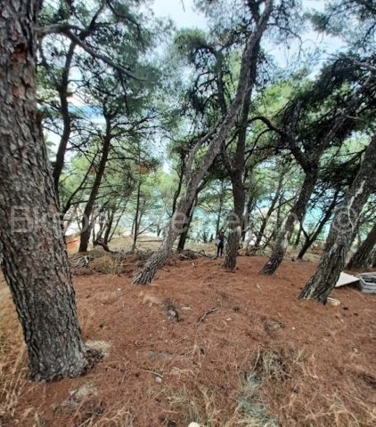 Land for sale 1160 m² – Jesenice