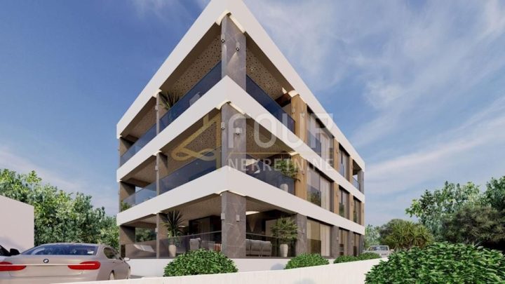Zemljište na prodaju 733 m² – Ika