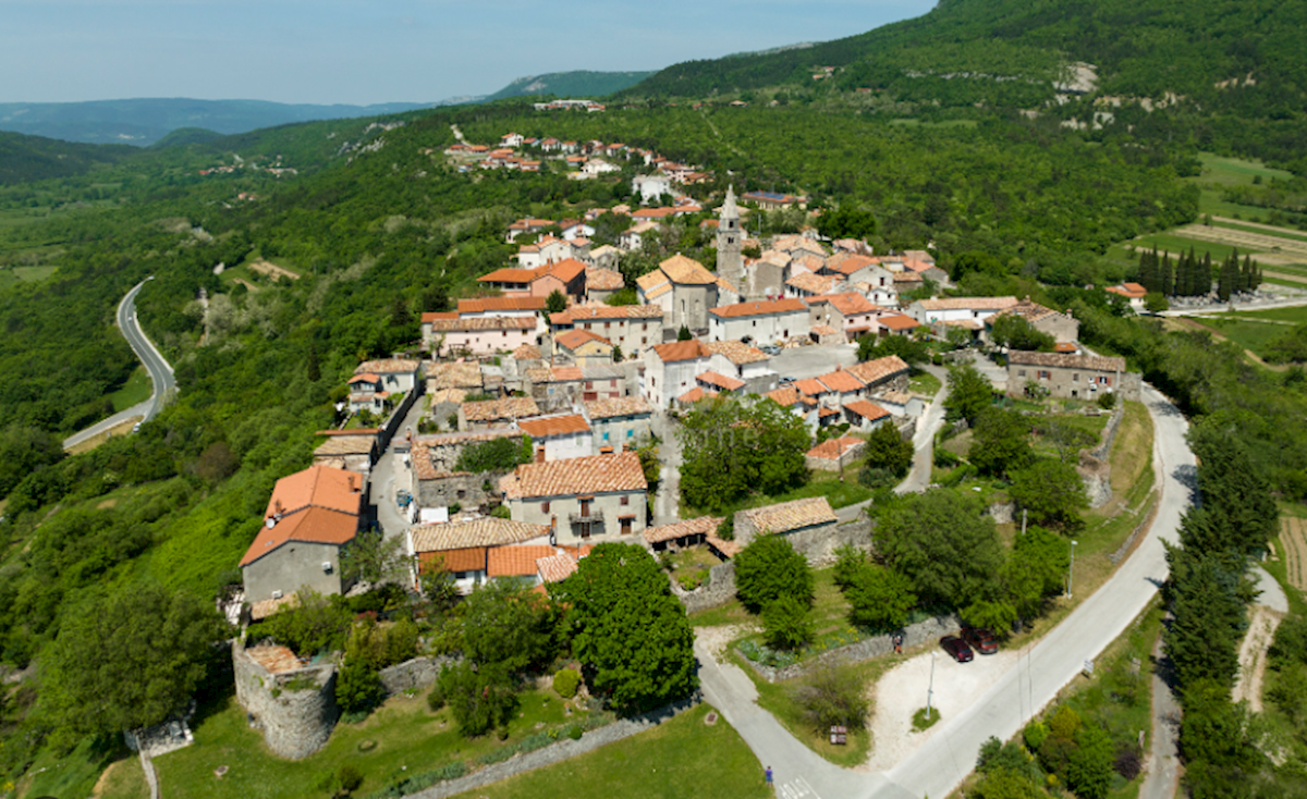 Pozemok Na predaj - ISTARSKA BUZET