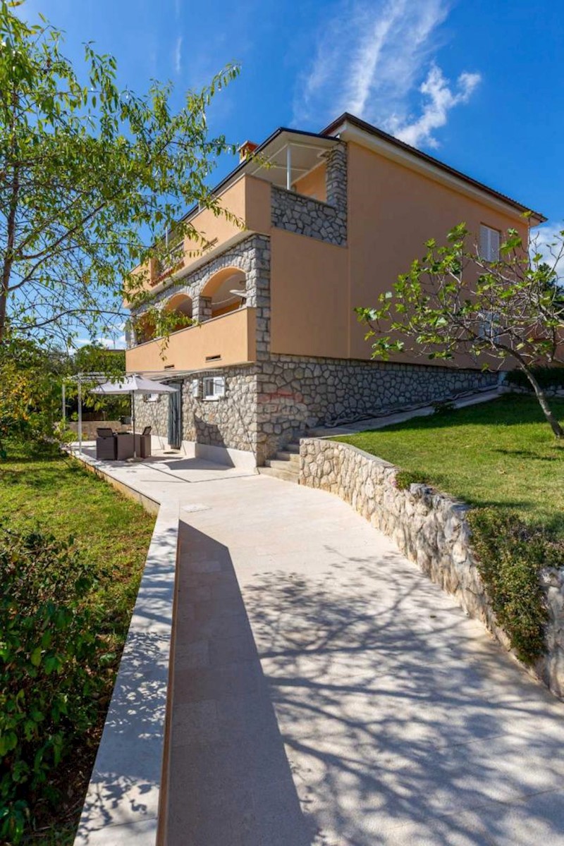 House For sale - PRIMORSKO-GORANSKA NOVI VINODOLSKI