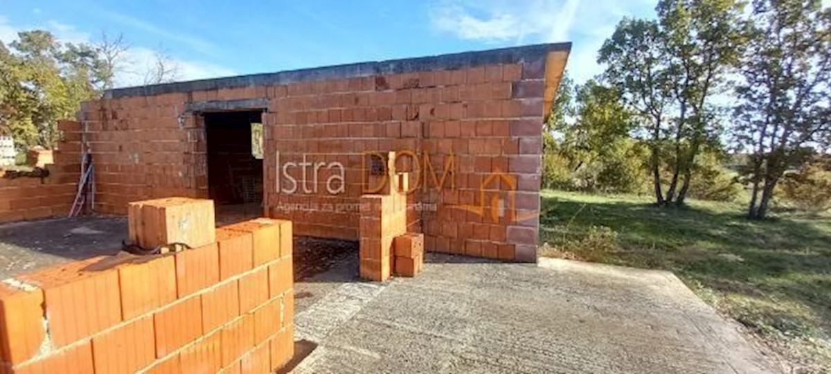 Land For sale - ISTARSKA BARBAN