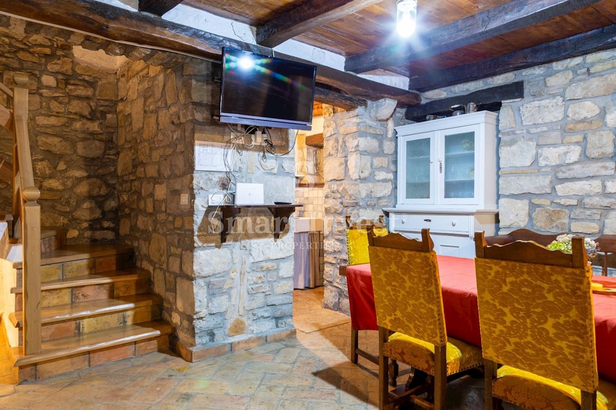 Casa In vendita - ISTARSKA GRAČIŠĆE