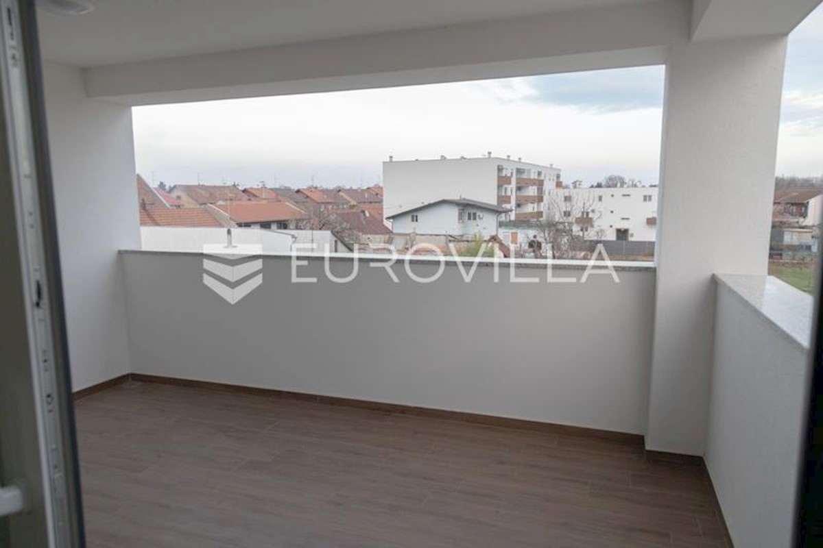 Appartement À vendre - OSJEČKO-BARANJSKA OSIJEK