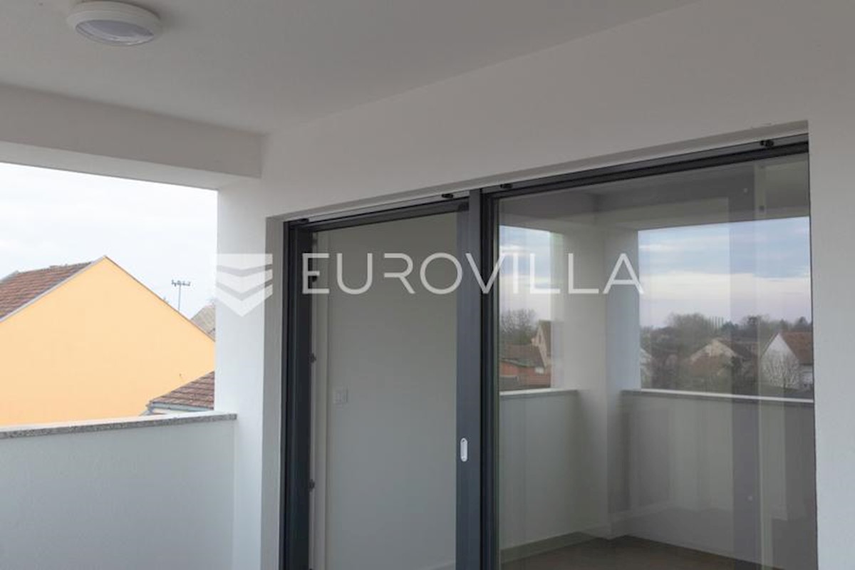 Appartement À vendre - OSJEČKO-BARANJSKA OSIJEK