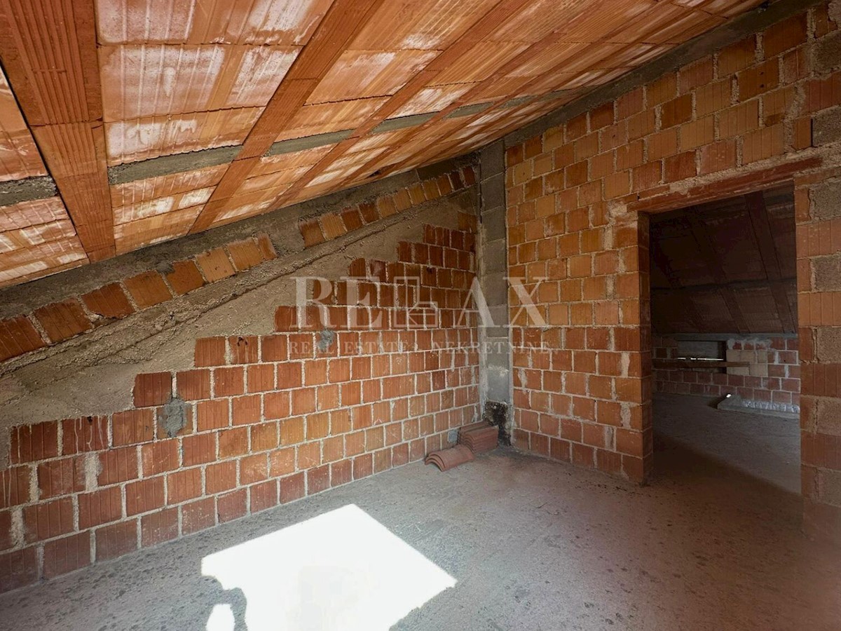 Kuća Na prodaju - PRIMORSKO-GORANSKA VINODOLSKA OPĆINA