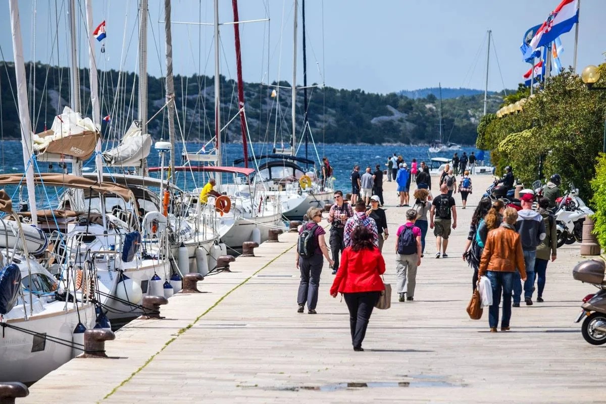 Gewerbefläche Zu verkaufen - ŠIBENSKO-KNINSKA ŠIBENIK