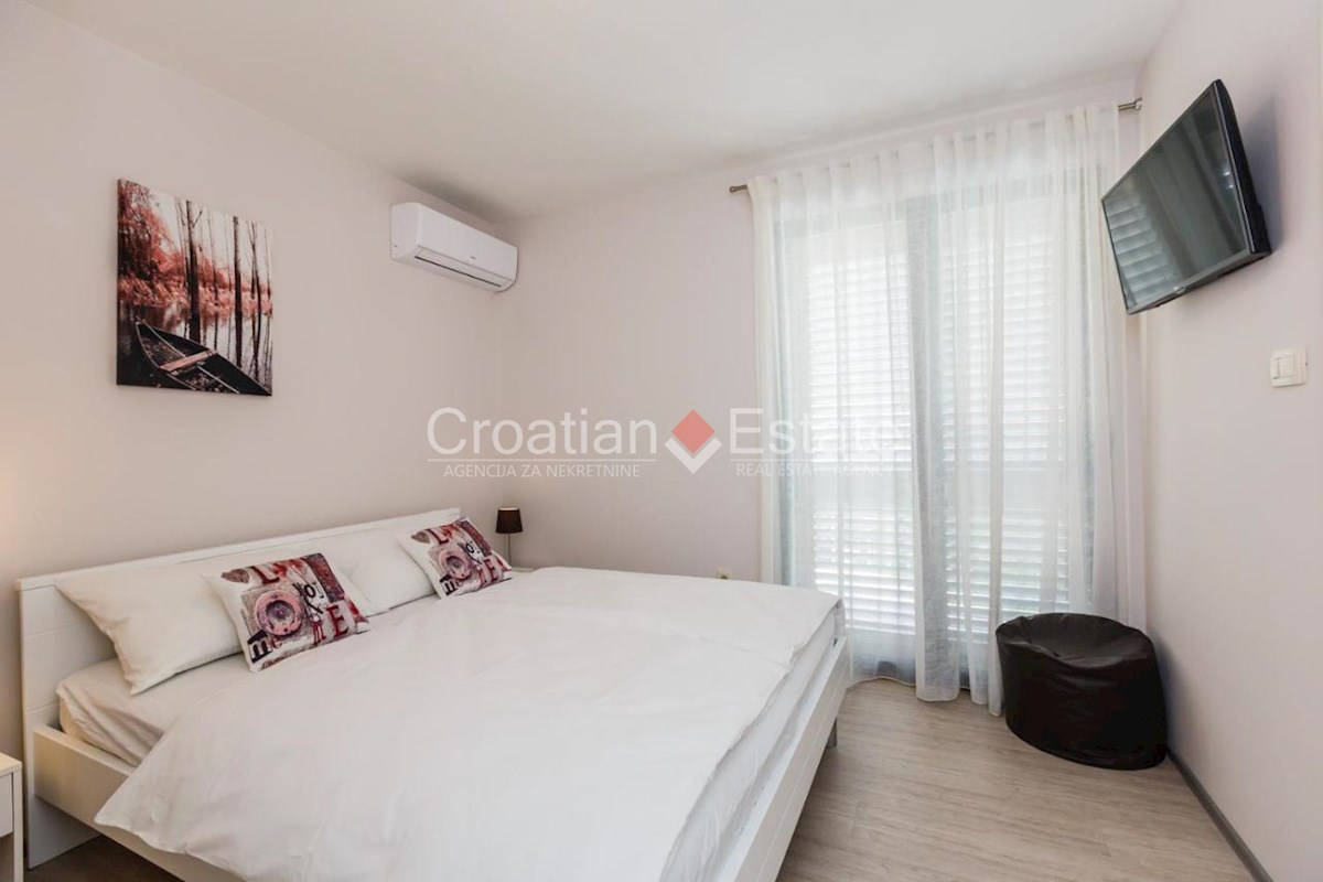 Casa In vendita - SPLITSKO-DALMATINSKA SPLIT