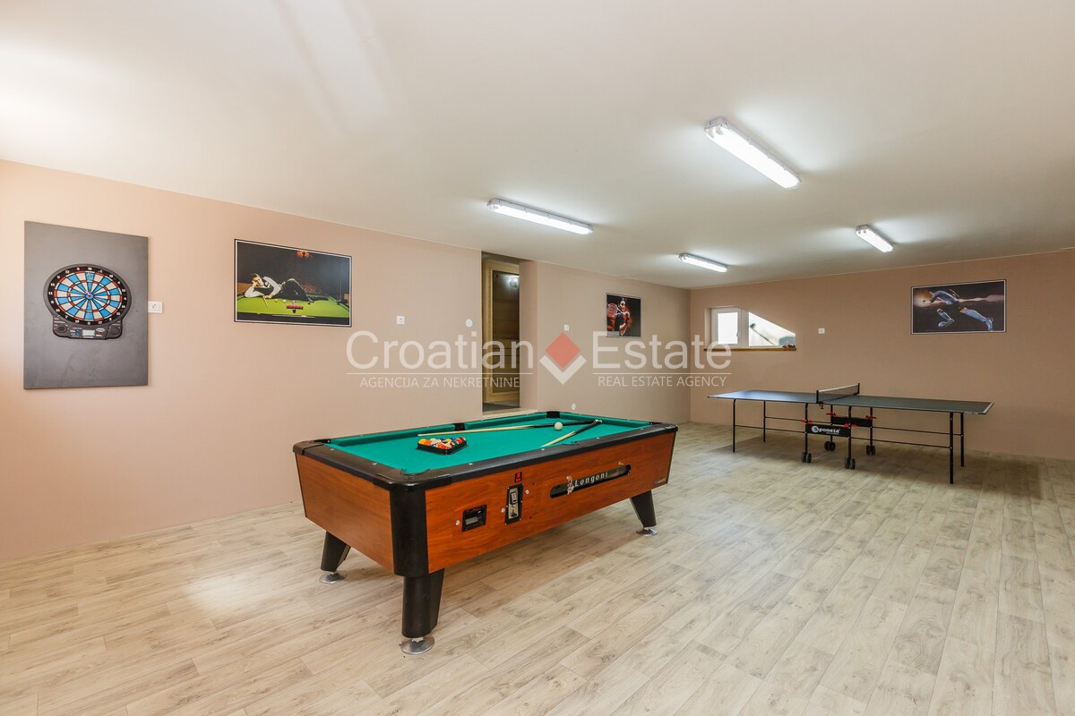 Casa In vendita - SPLITSKO-DALMATINSKA SPLIT