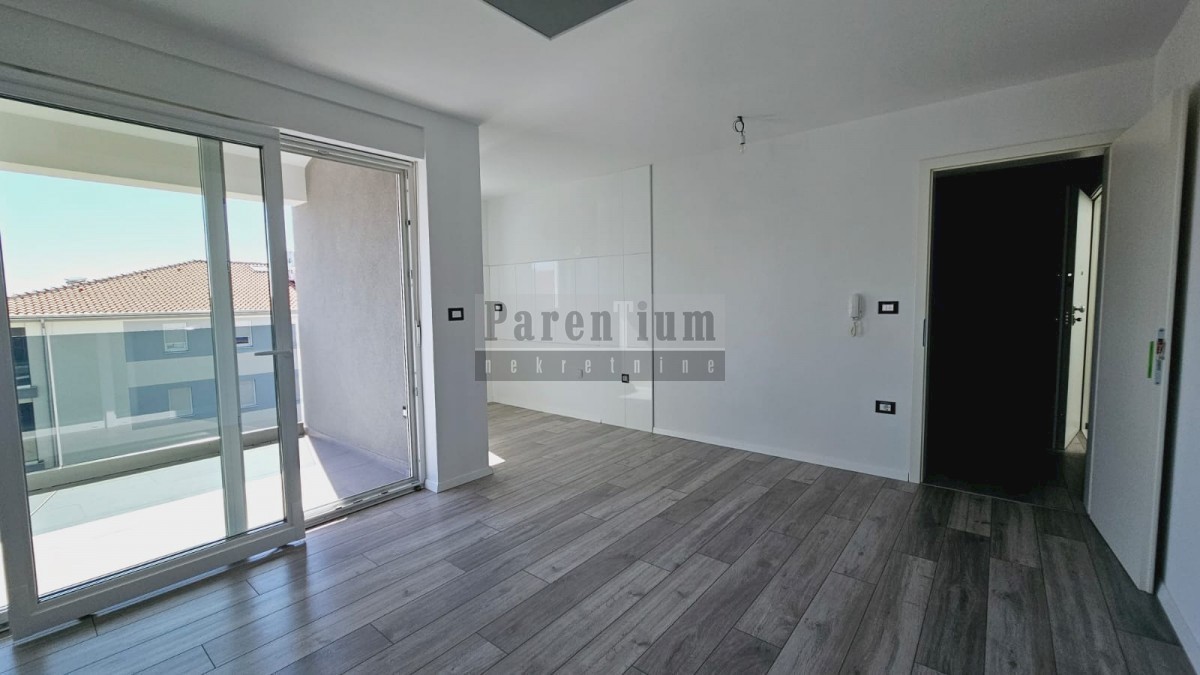 Apartmán Na predaj - ISTARSKA POREČ