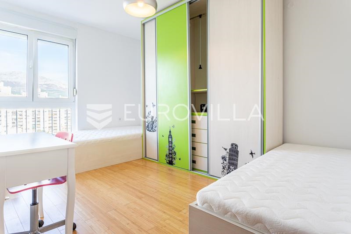 Apartment Zu verkaufen - SPLITSKO-DALMATINSKA SPLIT