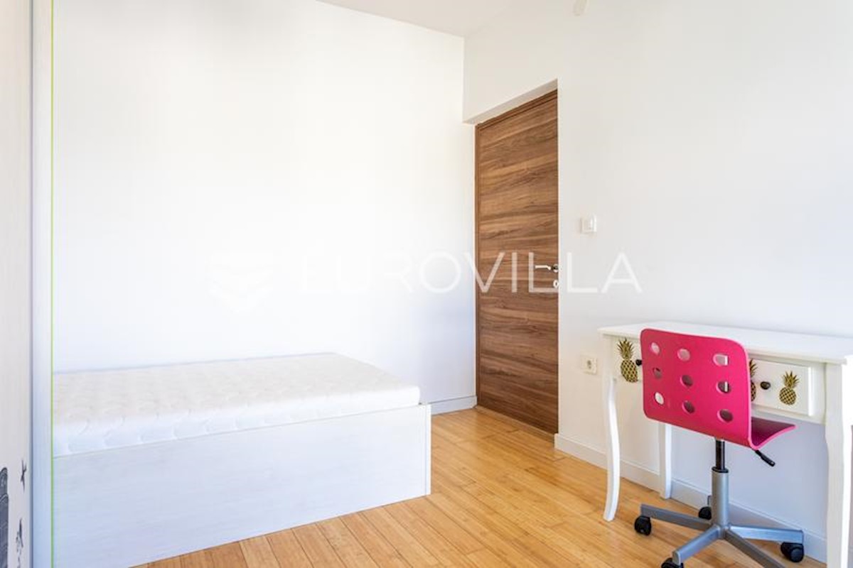 Apartment Zu verkaufen - SPLITSKO-DALMATINSKA SPLIT