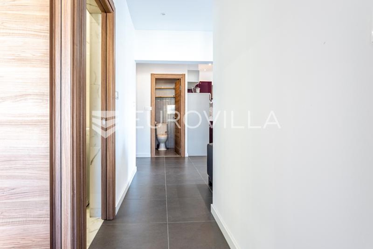 Apartment Zu verkaufen - SPLITSKO-DALMATINSKA SPLIT