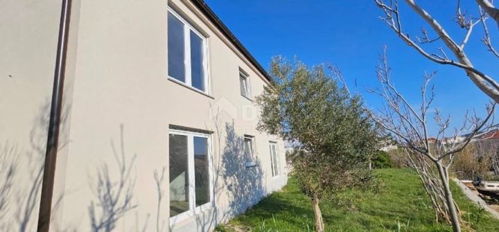 Dům na prodej 200 m² – Pag