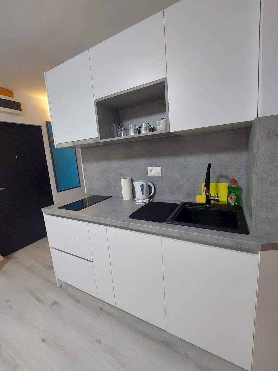 Apartmán Na predaj - ISTARSKA POREČ