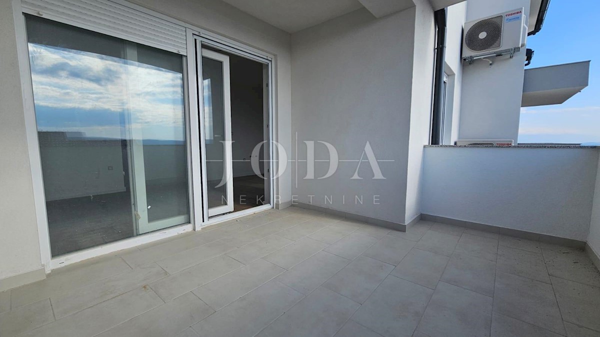 Apartma Na predaj - PRIMORSKO-GORANSKA CRIKVENICA