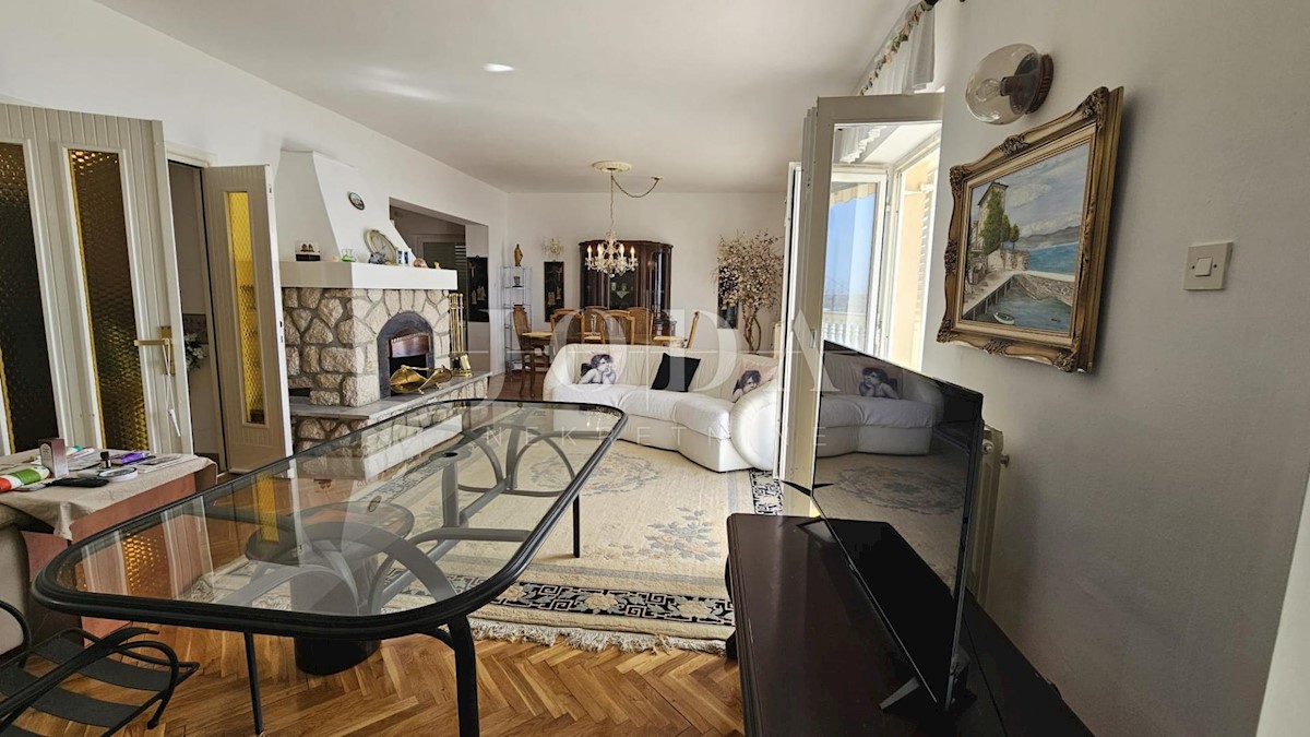 Kuća Na prodaju - PRIMORSKO-GORANSKA CRIKVENICA