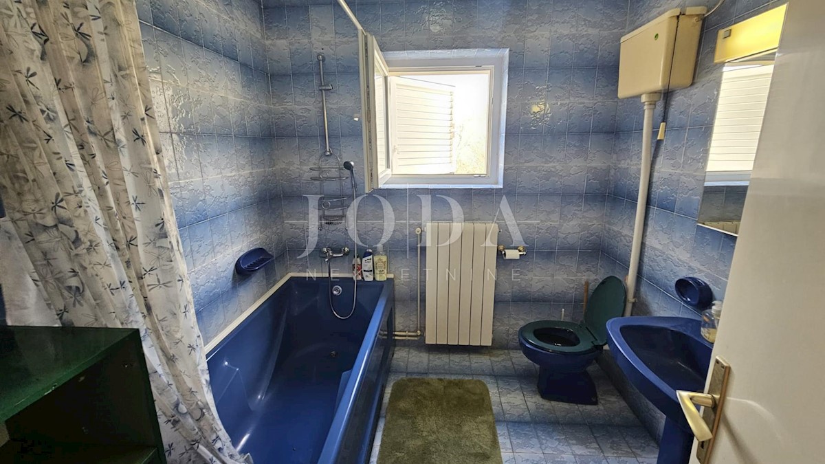 Kuća Na prodaju - PRIMORSKO-GORANSKA CRIKVENICA