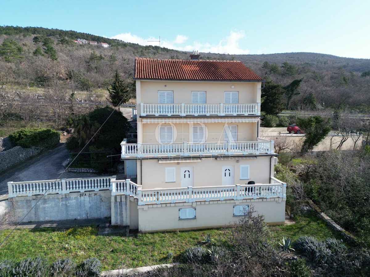 Kuća Na prodaju - PRIMORSKO-GORANSKA CRIKVENICA