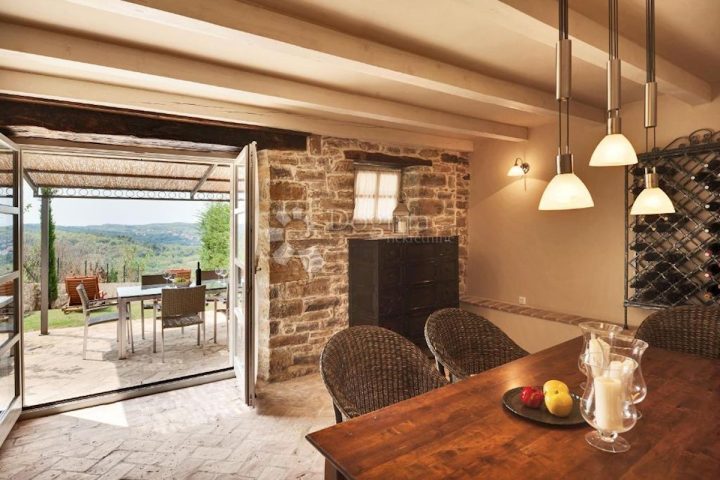 Dom na sprzedaż 215 m² – Motovun