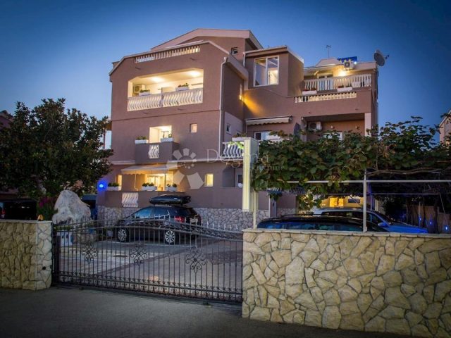 Dům na prodej 1085 m² – Zadar