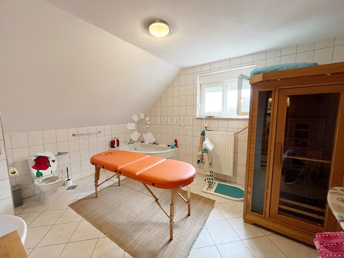 Haus Zu verkaufen - ZAGREBAČKA SVETA NEDELJA