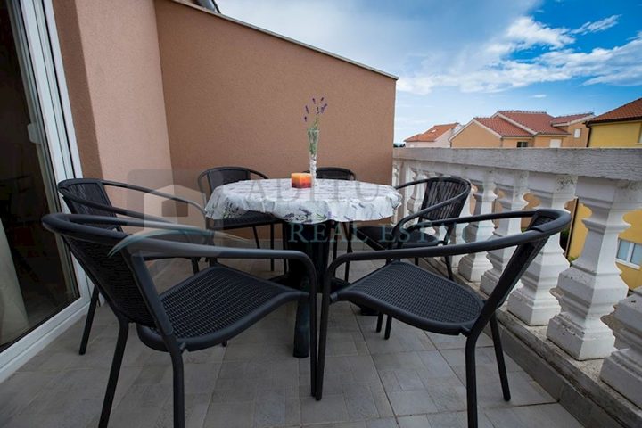 Mieszkanie Na sprzedaż - šibensko-kninska Vodice - foto 3/8