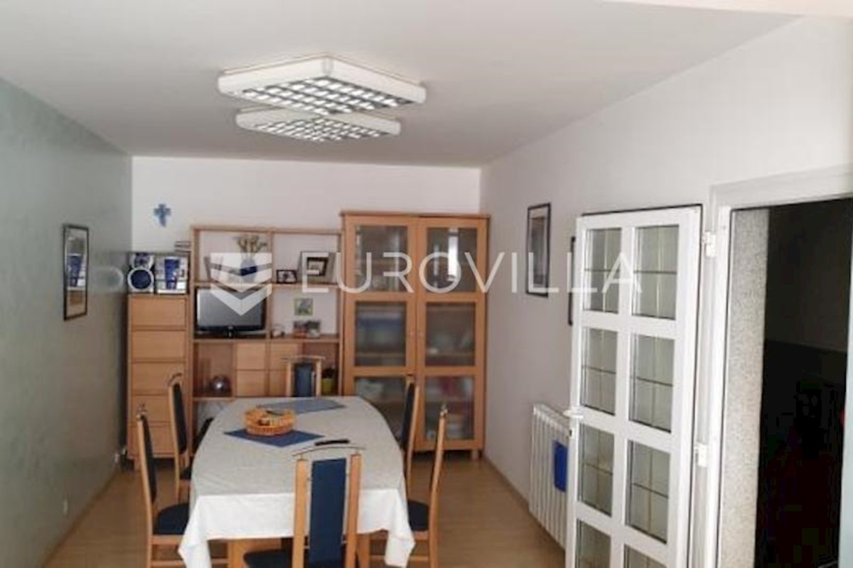 House For sale - OSJEČKO-BARANJSKA OSIJEK