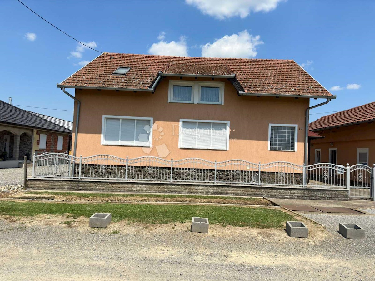 Casa In vendita - VIROVITIČKO-PODRAVSKA SLATINA