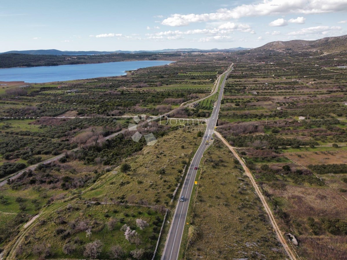 Terreno In vendita - ŠIBENSKO-KNINSKA ŠIBENIK