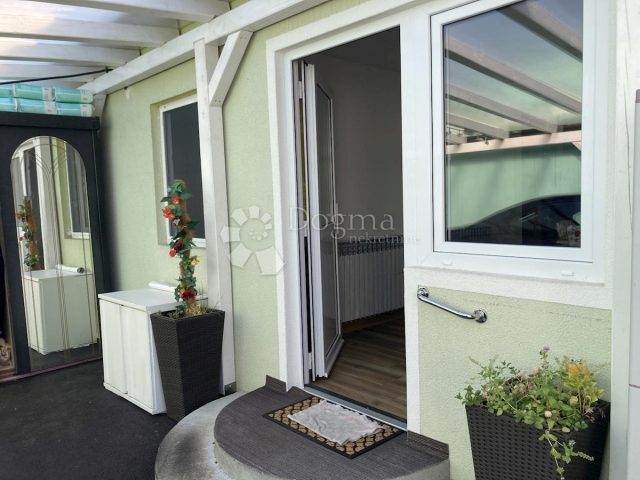 Maison À vendre - Zagrebačka Ivanić-grad - foto 3/47