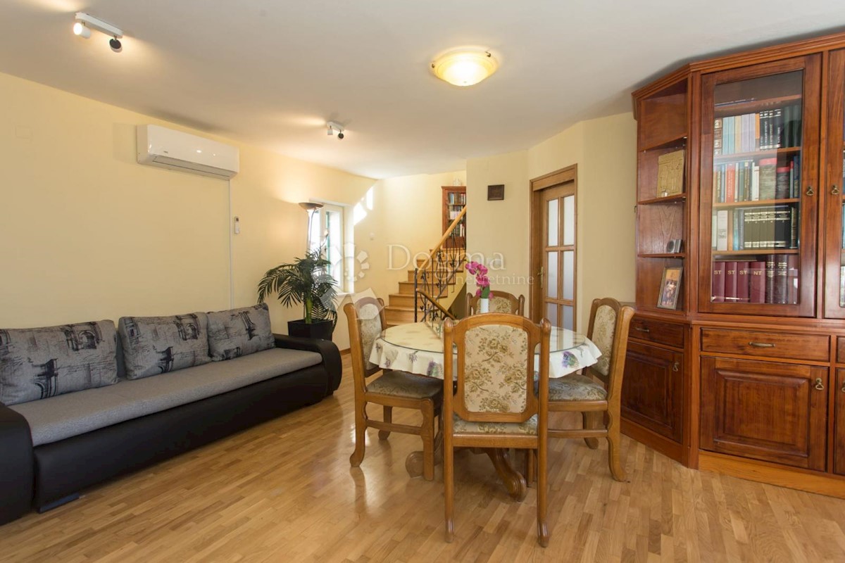 Appartement À louer - SPLITSKO-DALMATINSKA SPLIT