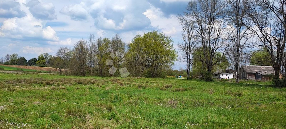 Zemljište Na prodaju - KARLOVAČKA KARLOVAC