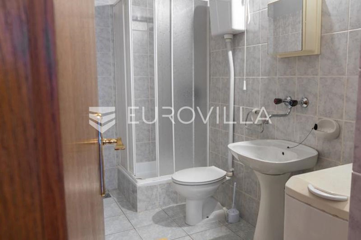 Apartmán Na predaj - OSJEČKO-BARANJSKA OSIJEK