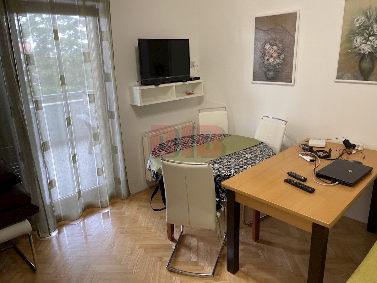 Flat For sale - PRIMORSKO-GORANSKA CRIKVENICA