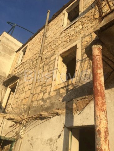 House for sale 190 m² – Bast