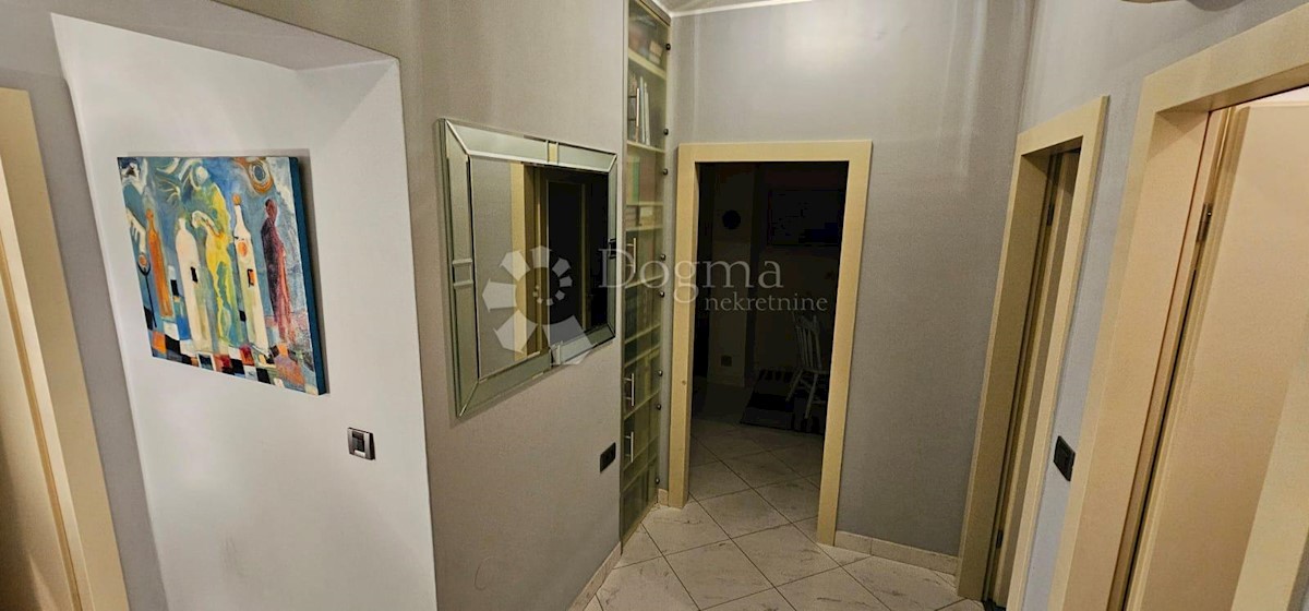 Flat For rent - PRIMORSKO-GORANSKA RIJEKA