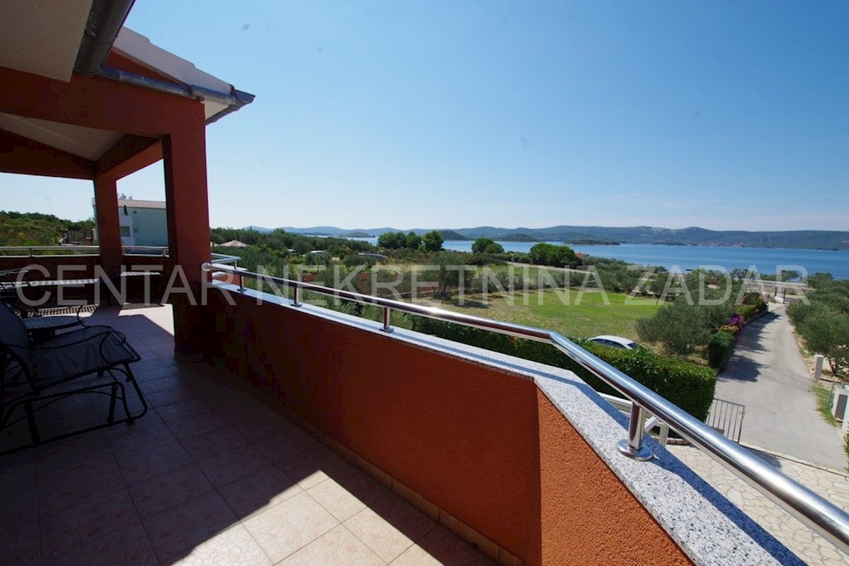 House For sale SVETI PETAR NA MORU