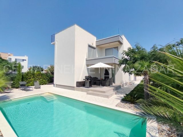 Dom na sprzedaż 254 m² – Privlaka
