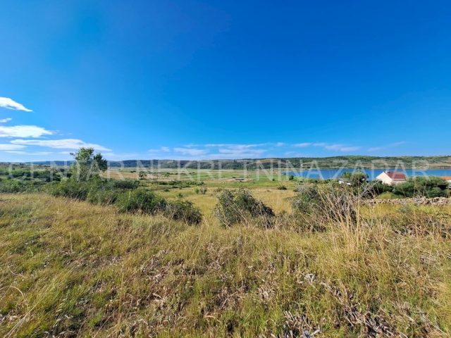 Pozemok na predaj 1156 m² – Rtina