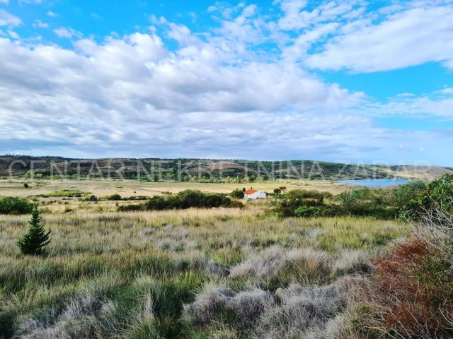 Pozemok na predaj 627 m² – Rtina