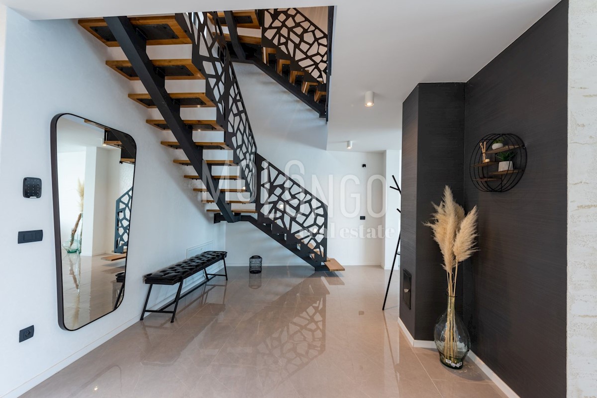 House For sale - PRIMORSKO-GORANSKA CRIKVENICA