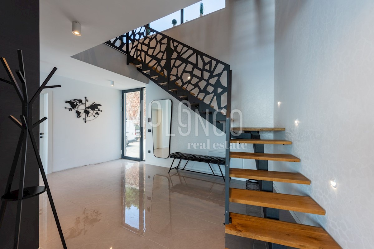 House For sale - PRIMORSKO-GORANSKA CRIKVENICA
