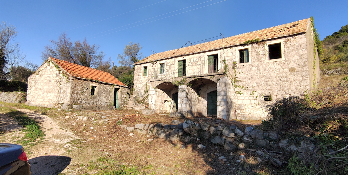 Kuća Na prodaju - SPLITSKO-DALMATINSKA PODGORA