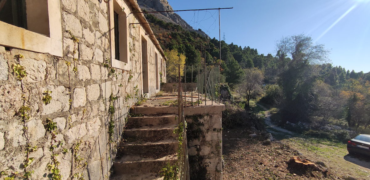 Kuća Na prodaju - SPLITSKO-DALMATINSKA PODGORA