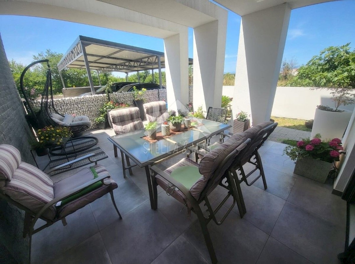 Flat For sale ZATON